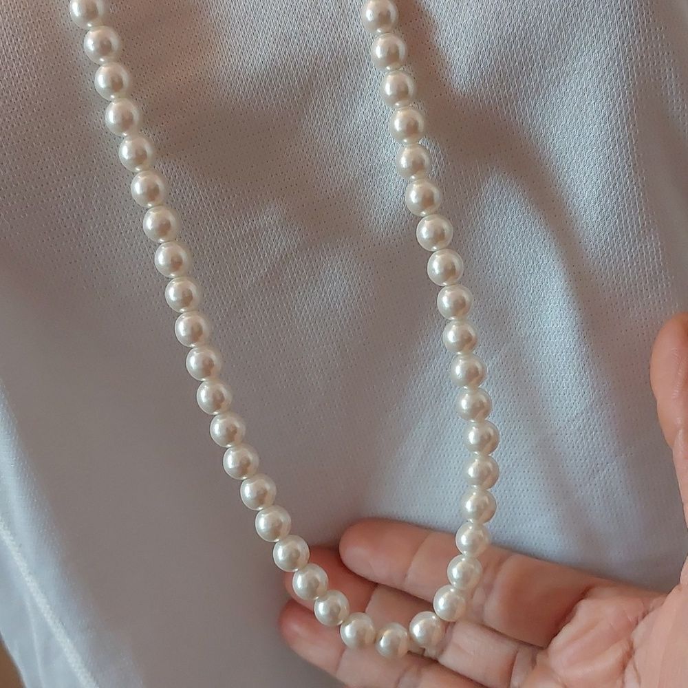 Vintage White Faux Pearl Bead Necklace with Fish Hook Clasp - Picture 4 of 6